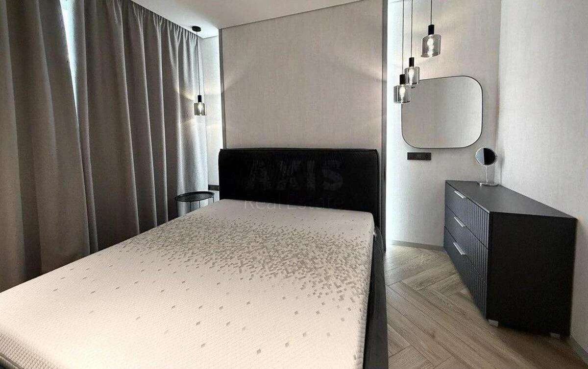 1k apartment pr-t Berestejskij 11651173