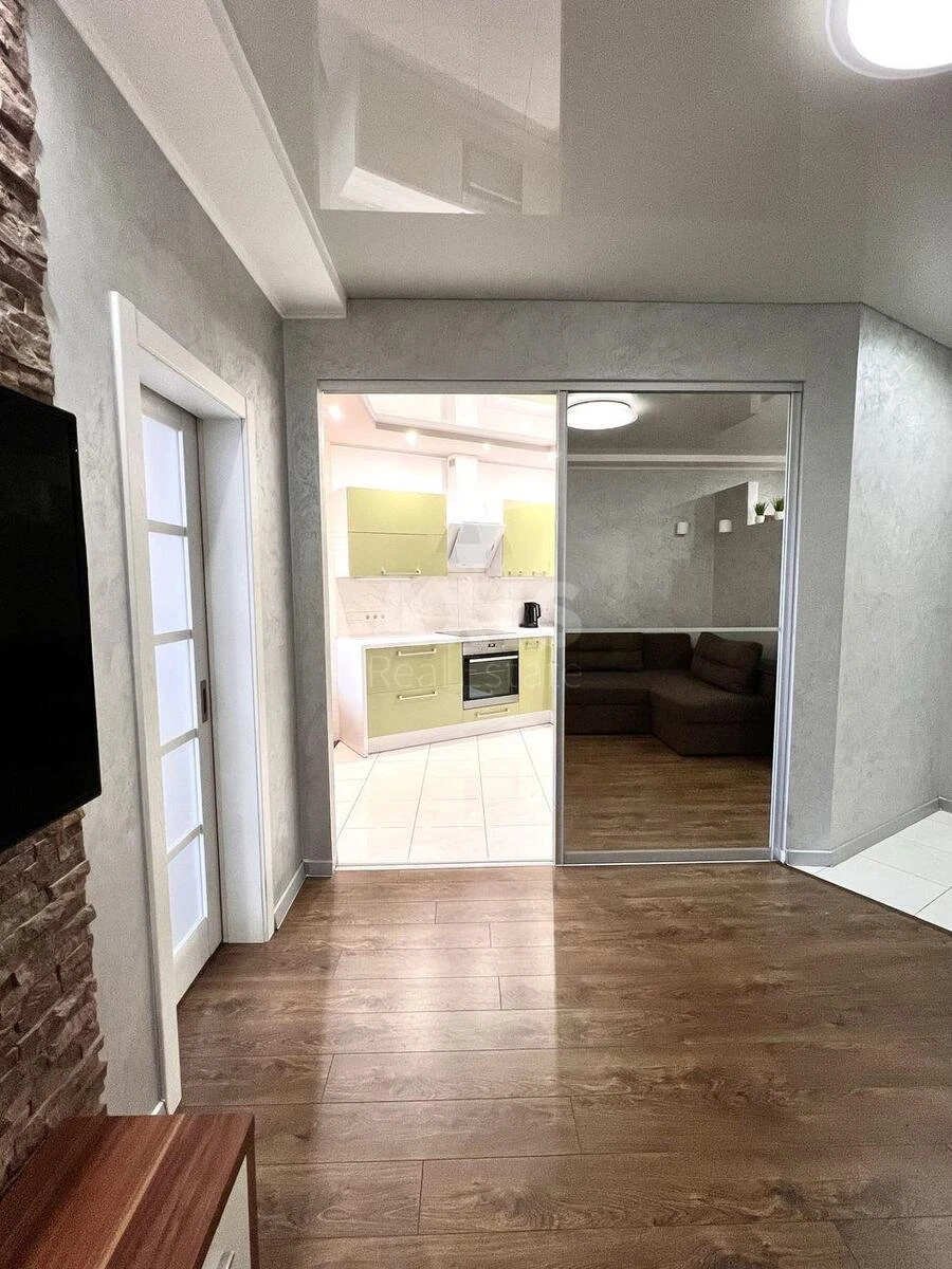 2k apartment vul. Ryz'ka 73Г683356