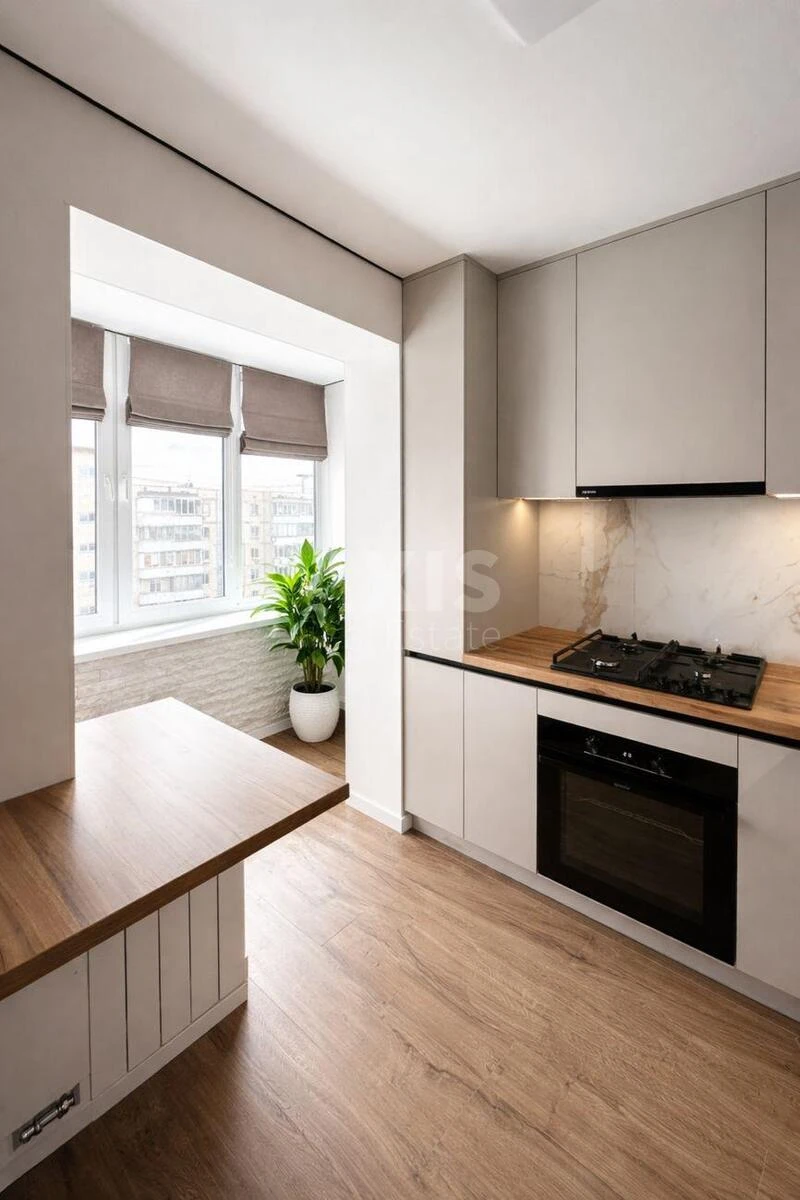 1k apartment pr-t Berestejskij 19714210