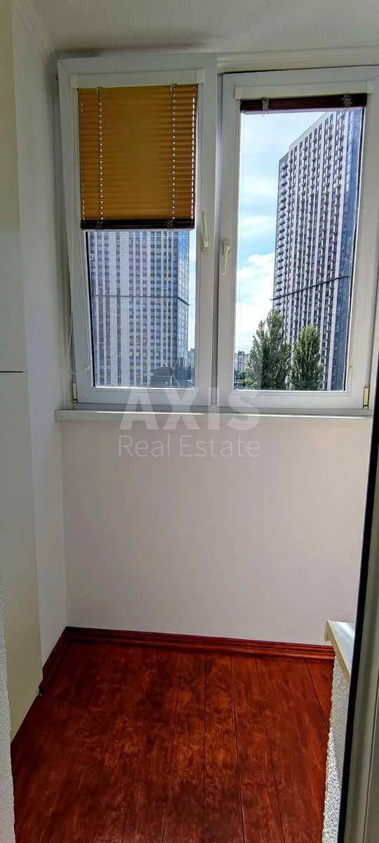 2к квартира пр-т Глушкова Академика 9В7151110
