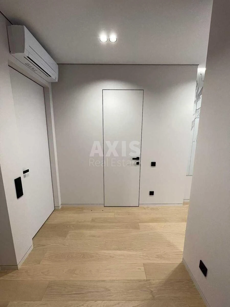 1k apartment vul. Saljutna 2Б6804117