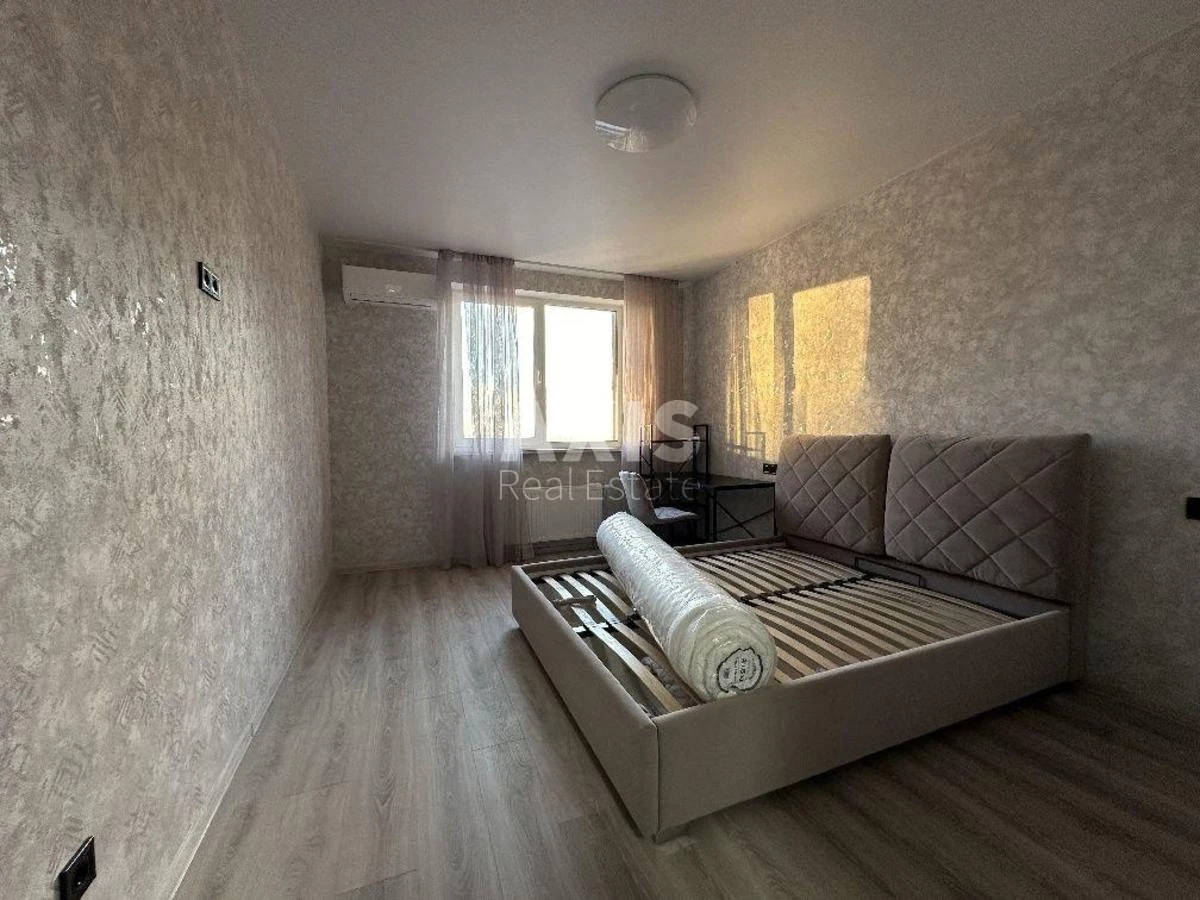 1k apartment pr-t Povitryanykh Syl 56440185