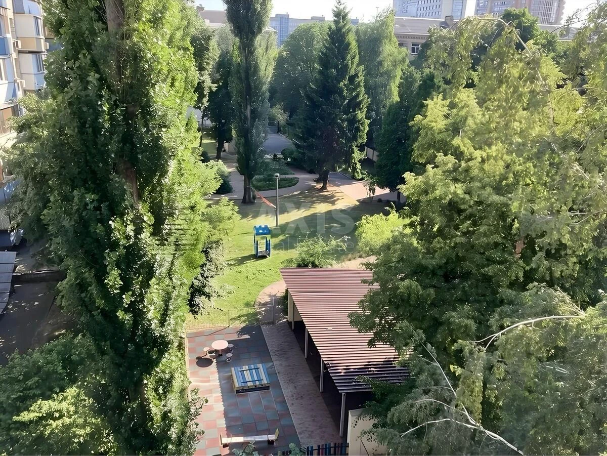 1к квартира спуск Кловский 206887110