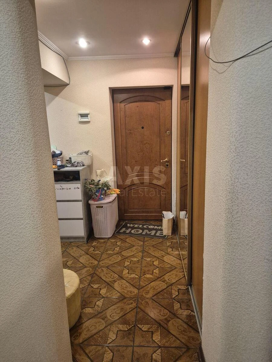 3k apartment nab. Dniprovs'ka 64/567190616