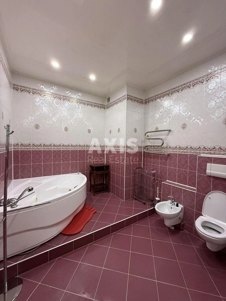 3k apartment vul. Tvers'ka 4572135