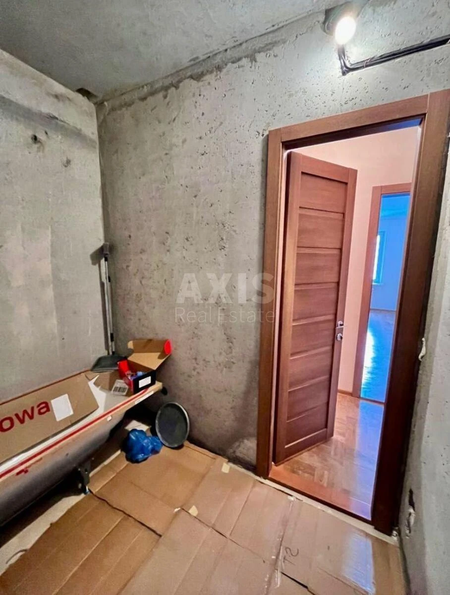 3k apartment vul. Elektrotehnichna 43601073