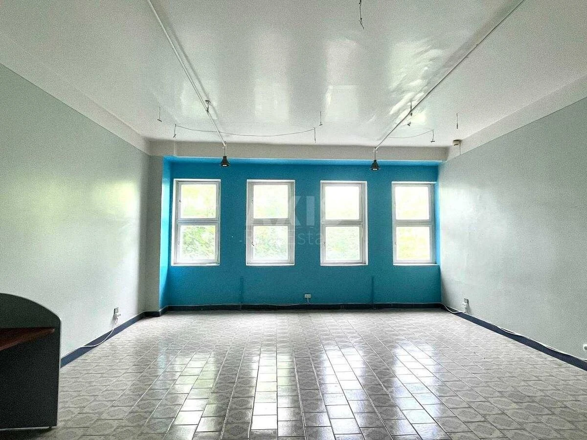 Офис ул. Лятошинского 14, 90м260146