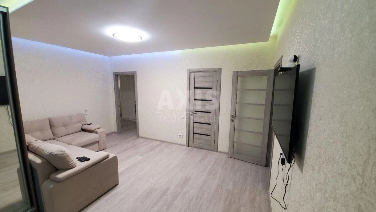 2k apartment vul. Myhajla Maksymovycha 3Г648281