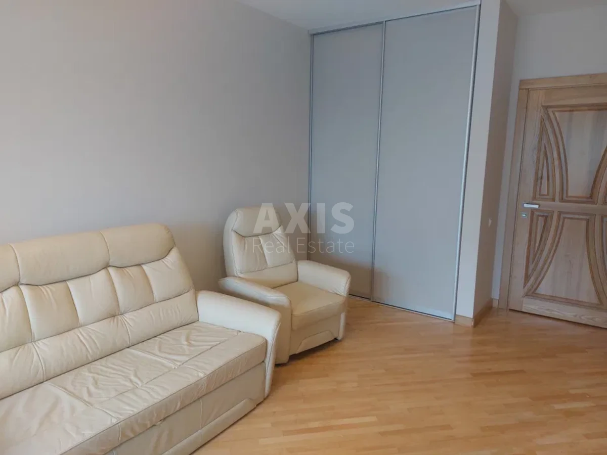 2к квартира ул. Вышгородская 45Ж577603