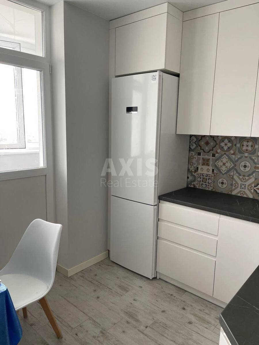 1k apartment vul. Yulia Zdanovska 34Б697020