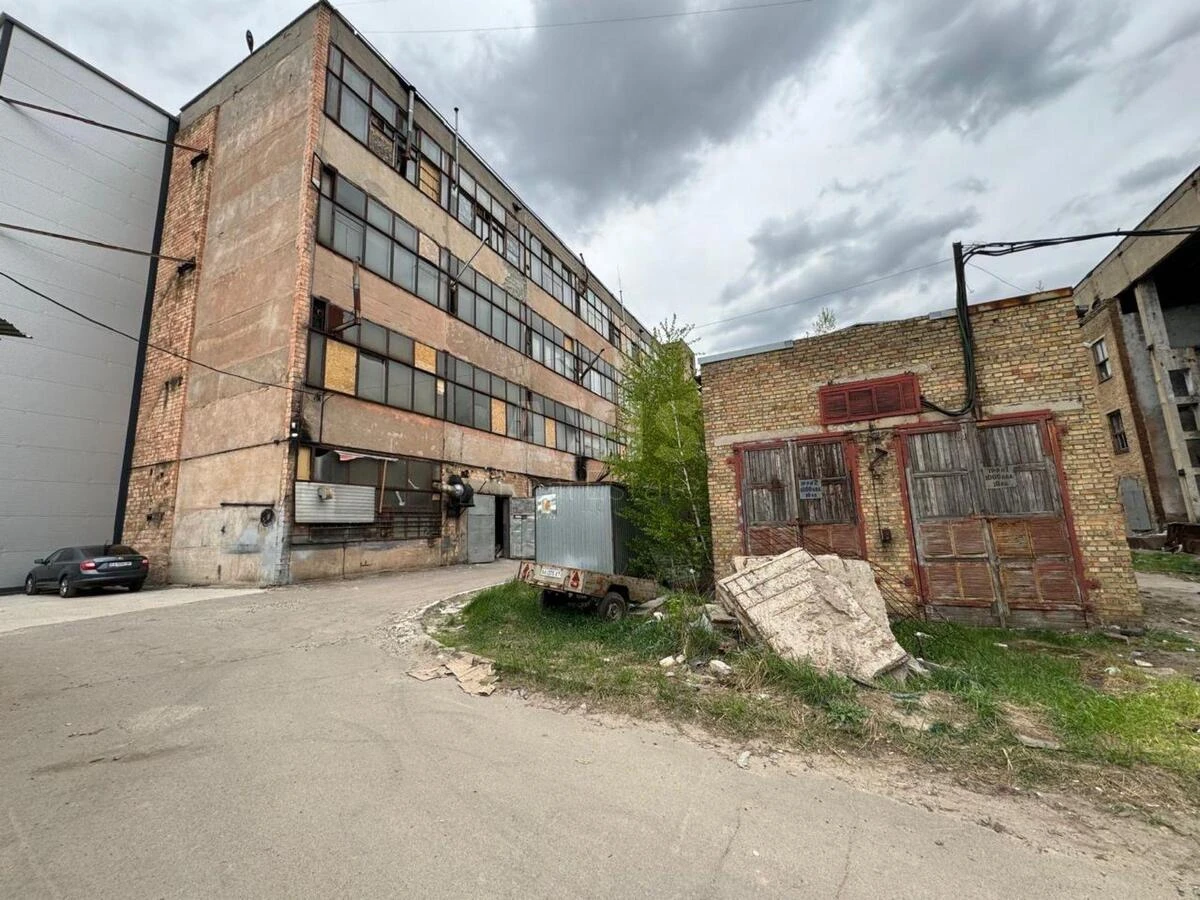 Service object vul. Viskozna 5, 22000m258576