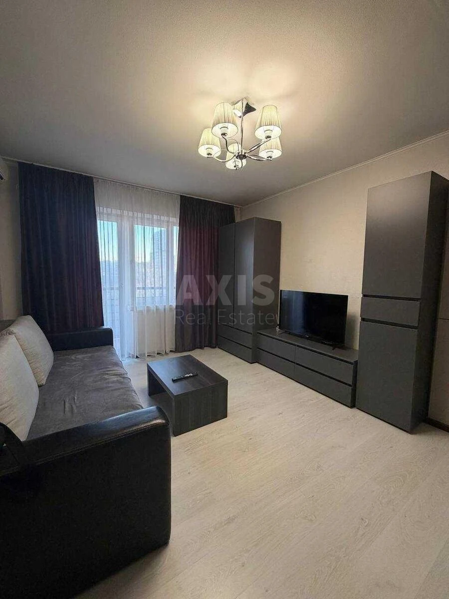 1k apartment uzv. Klovs'kyj 20671601