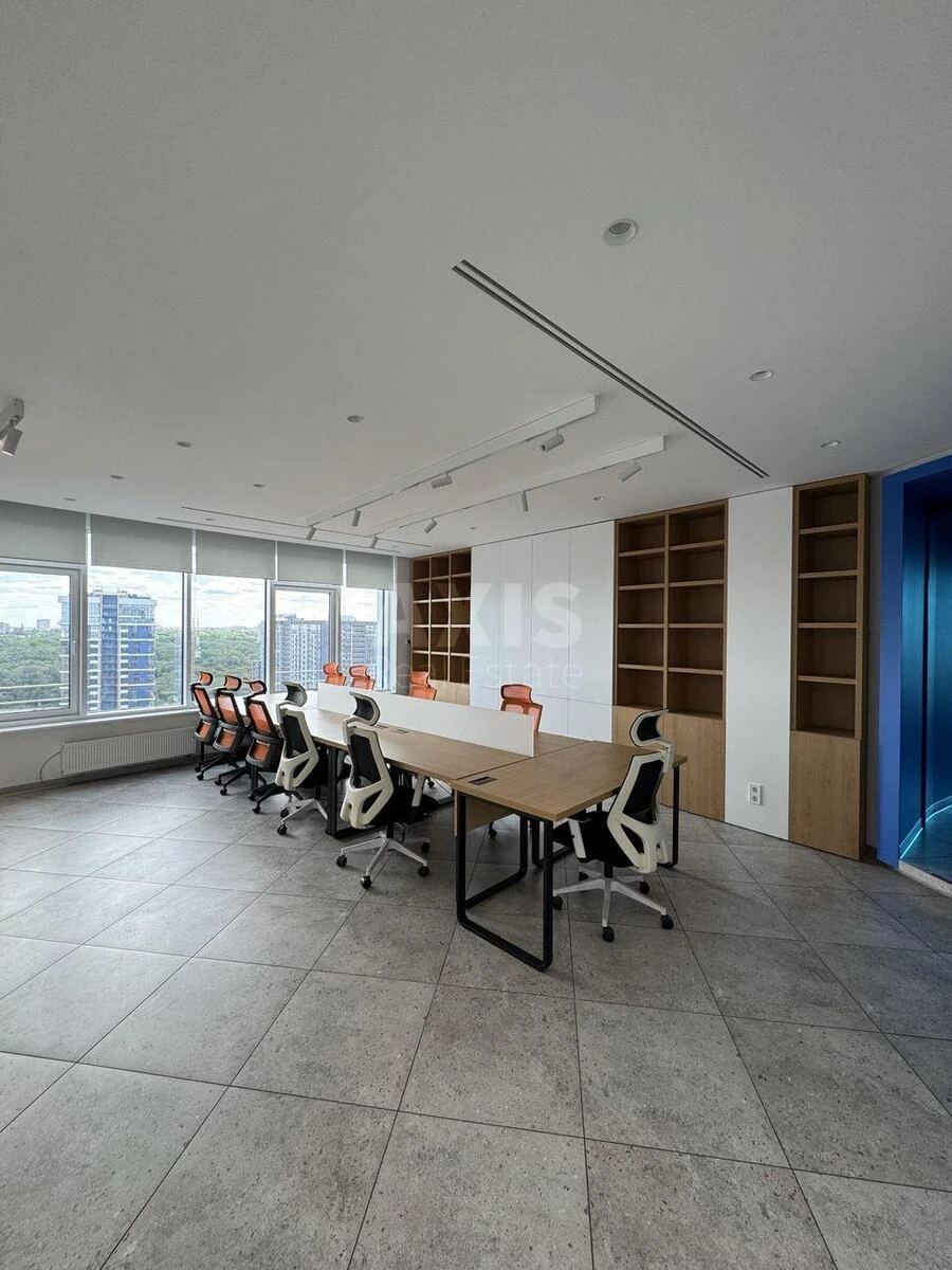 Office vul. Buslivs'ka 12, 128m2705124