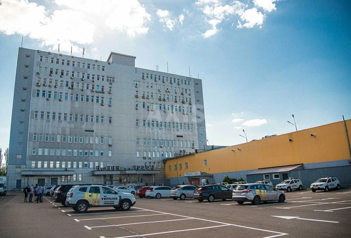 Office vul. Geroi'v Kosmosu 4, 520m27201611