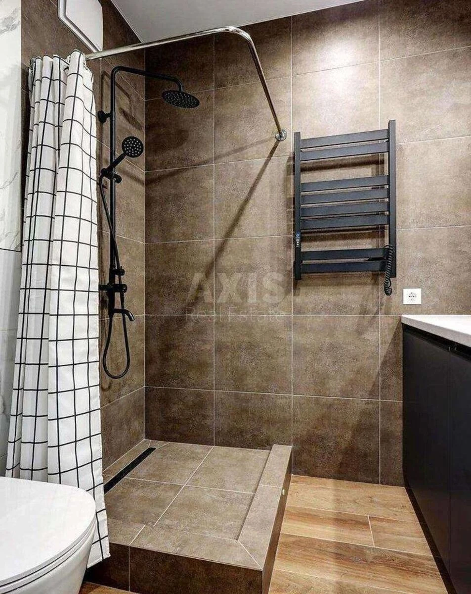 1k apartment vul. Sverstjuka Jevgena 6Д679733