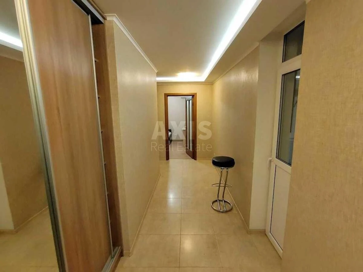 3k apartment vul. Urlivs'ka 23Б661433