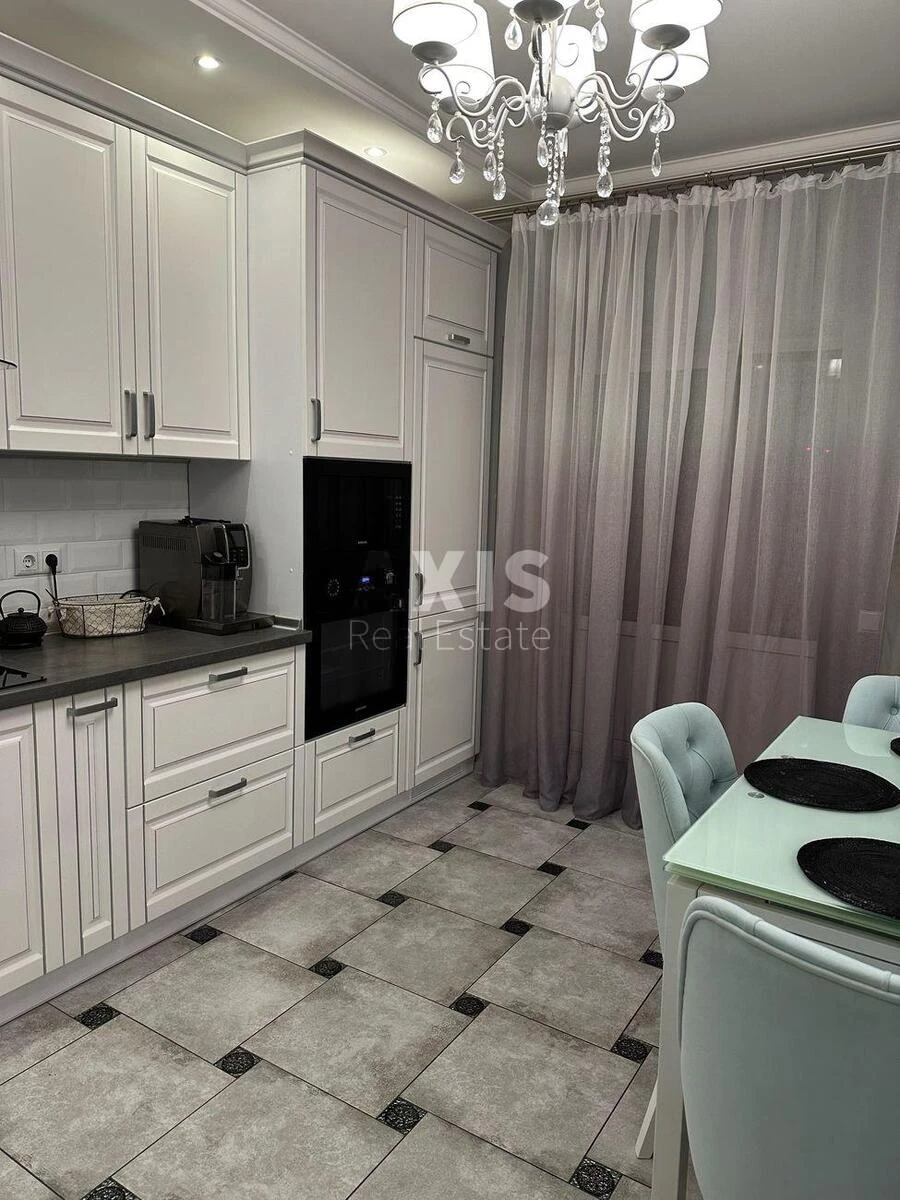 3к квартира ул. Патриарха Мстислава Скрипника 48/5047881