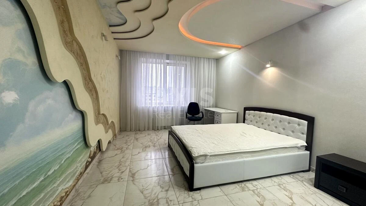 4k apartment vul. Yulia Zdanovska 52/36263715