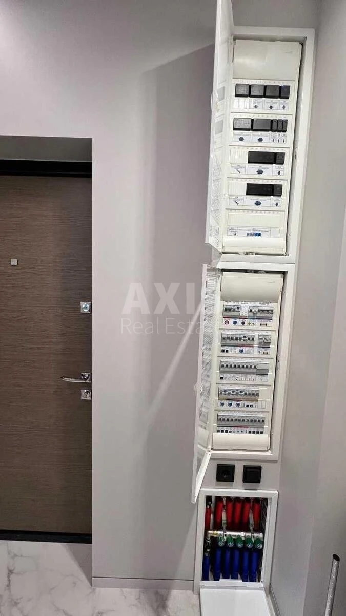 1k apartment vul. Saljutna 2Б6804115