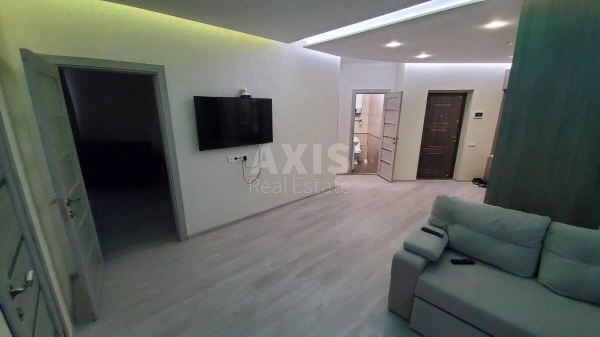 2k apartment vul. Myhajla Maksymovycha 3Г648282