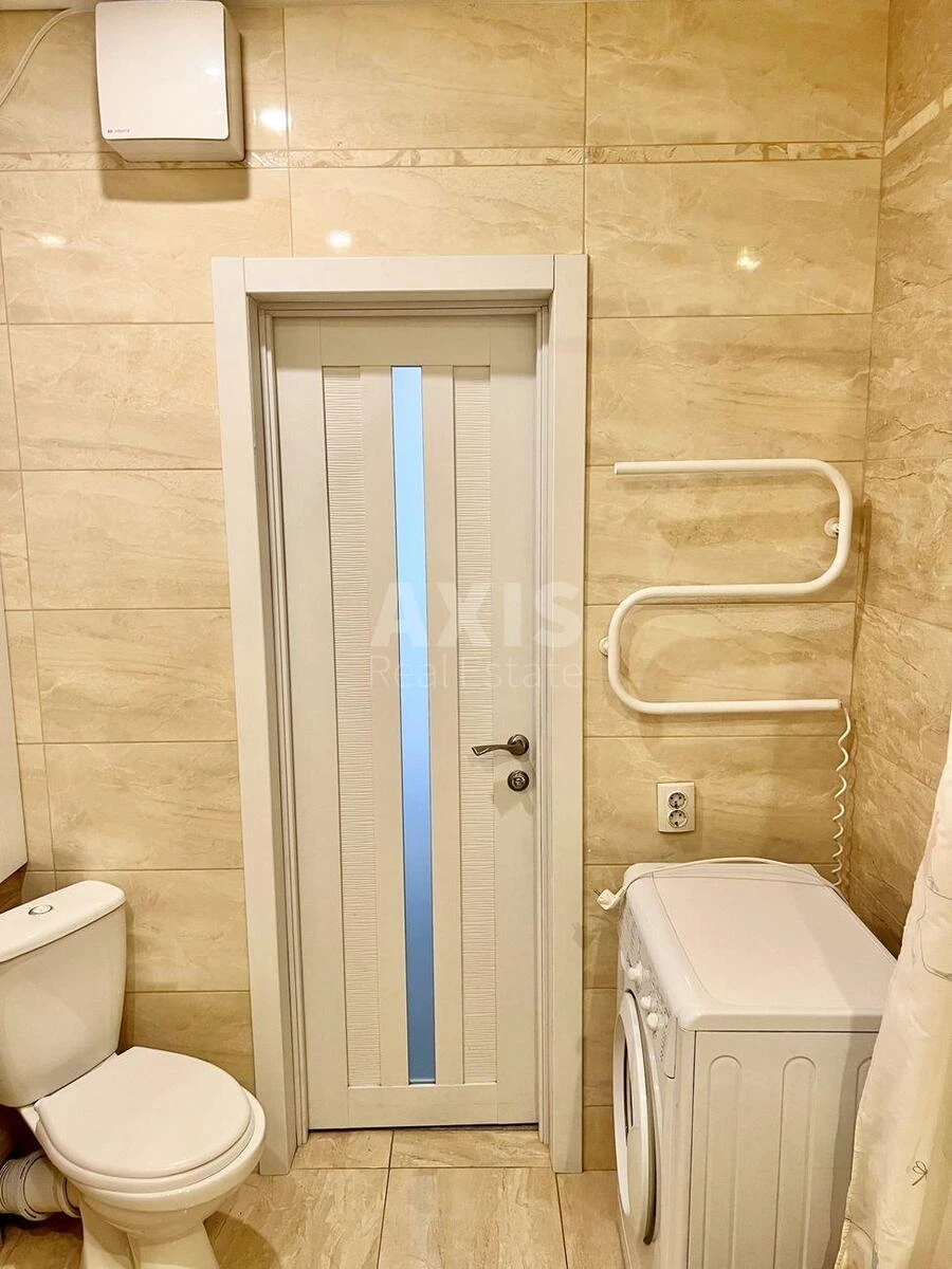 1k apartment vul. Rusovoi' Sofii' 648366