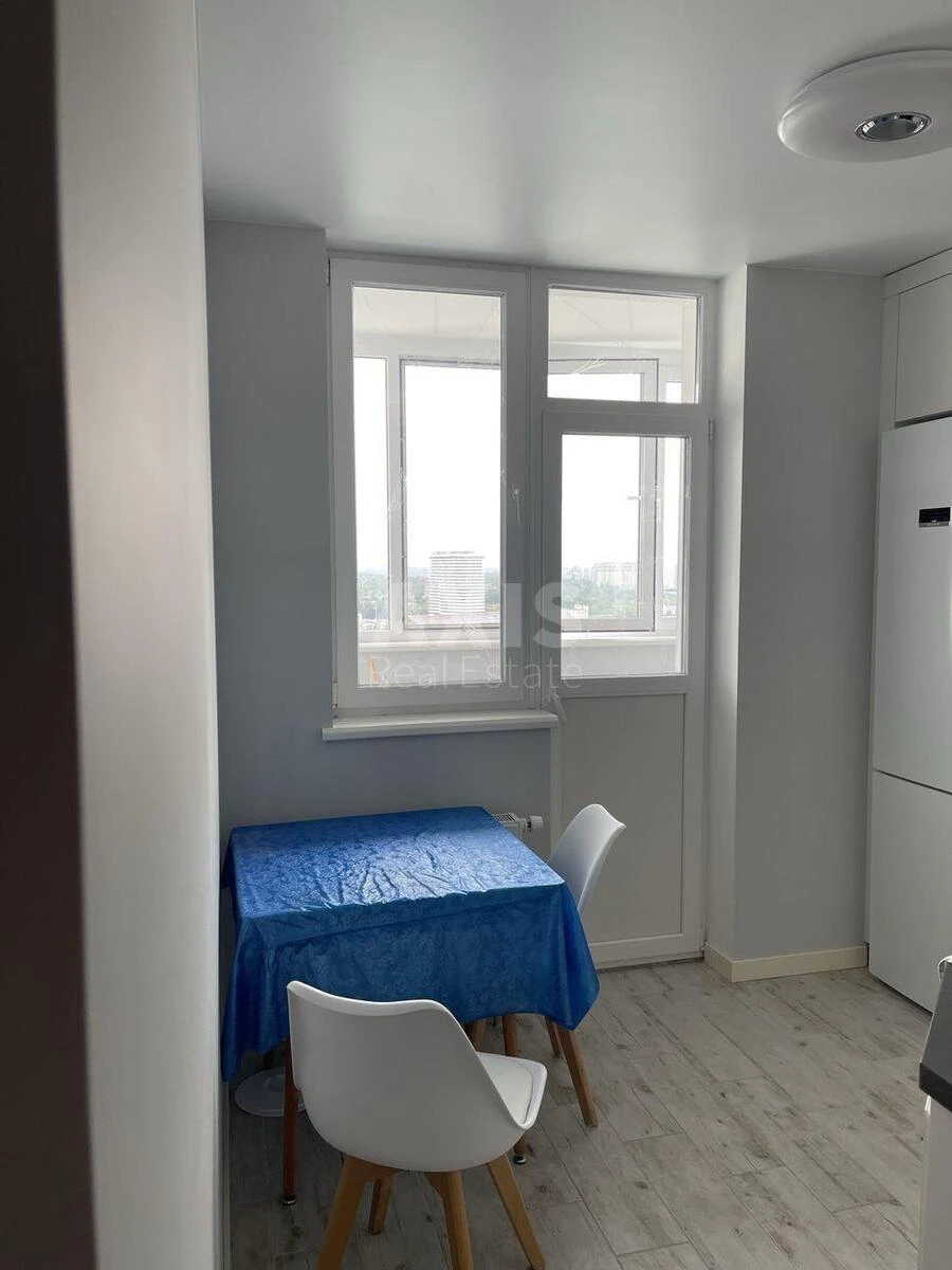 1k apartment vul. Yulia Zdanovska 34Б697021