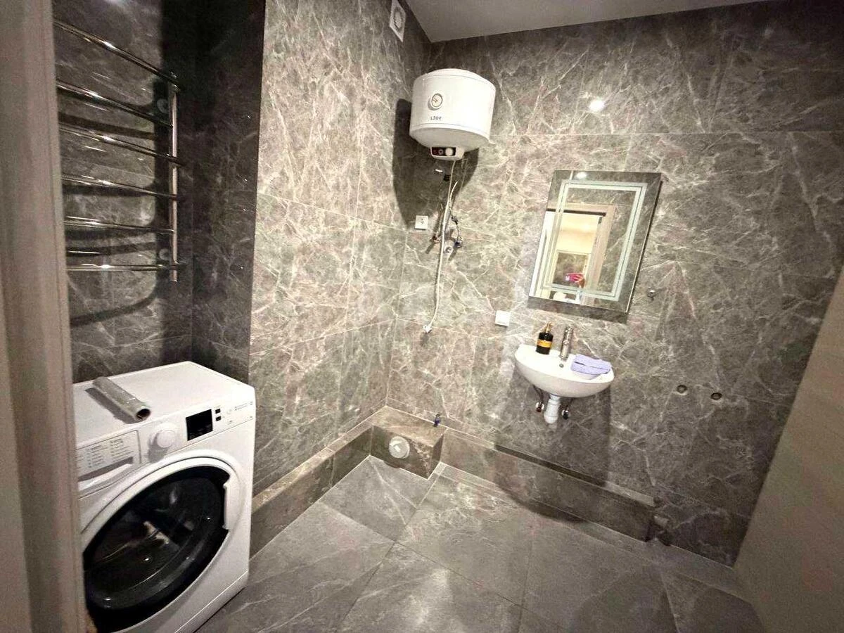 Офис ул. Центральная 21А, 84м27127914
