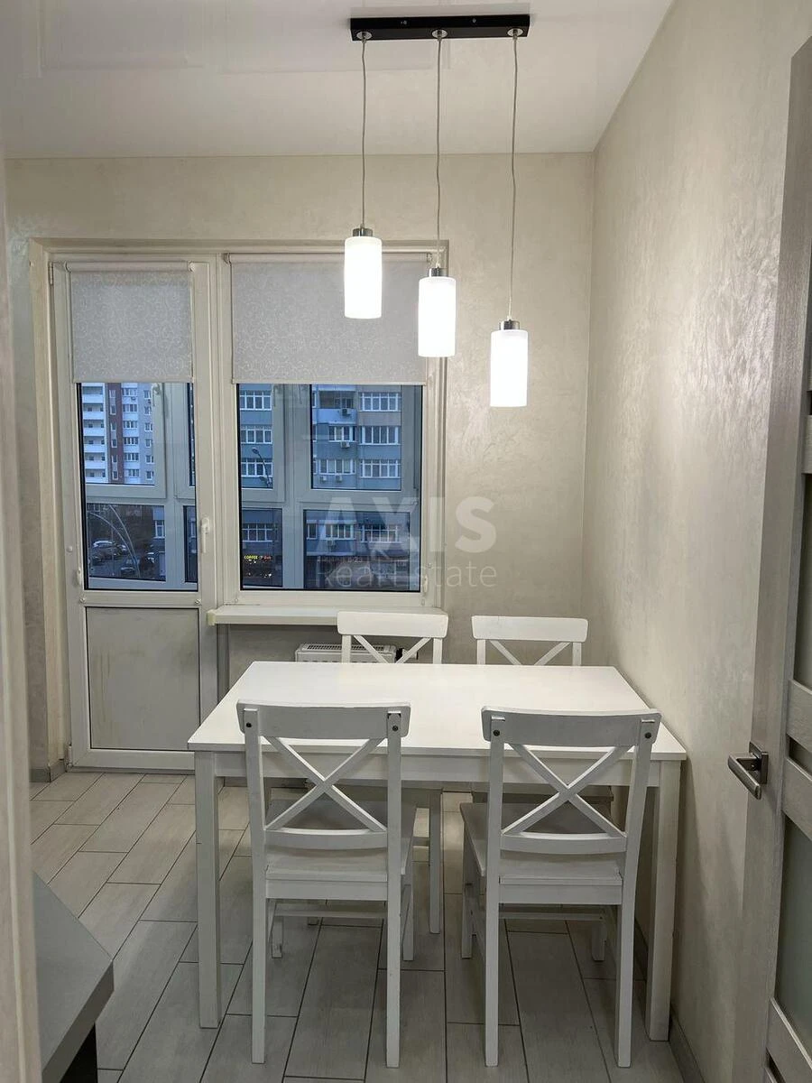 1k apartment vul. Rusovoi' Sofii' 7636092