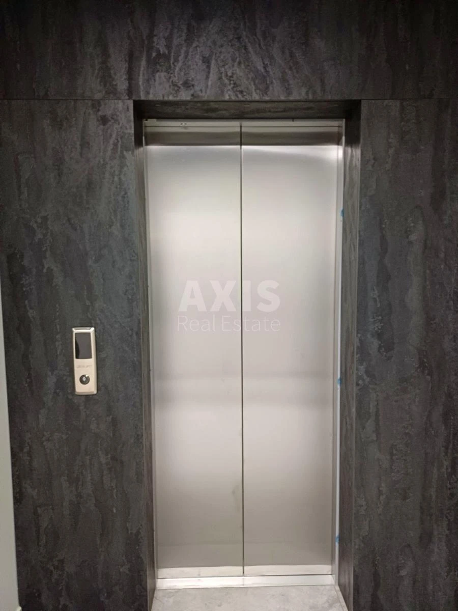 Office vul. Preobrazhens'ka 25, 606m2668134