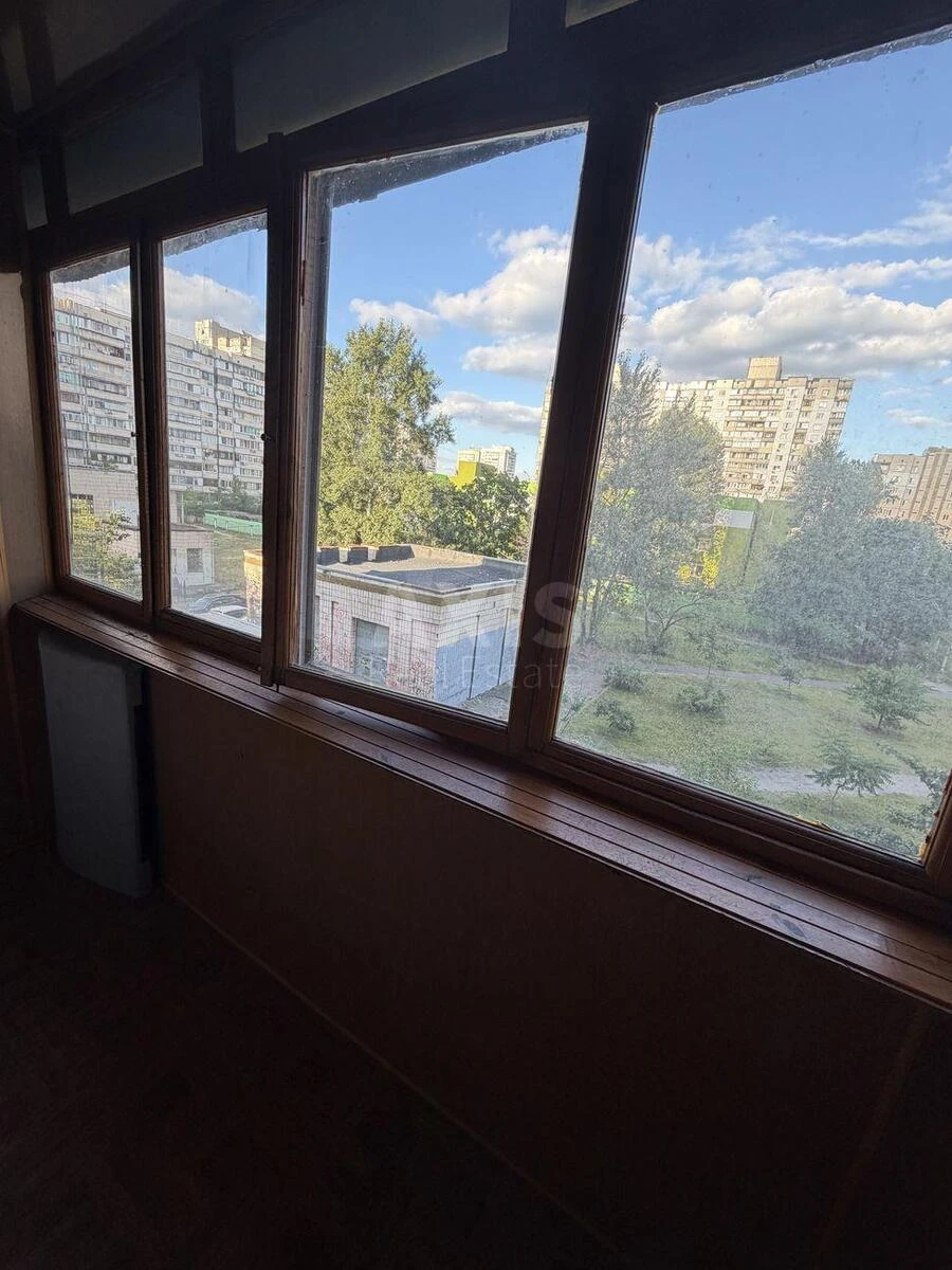 1k apartment vul. Rudenko Larysy 13701395