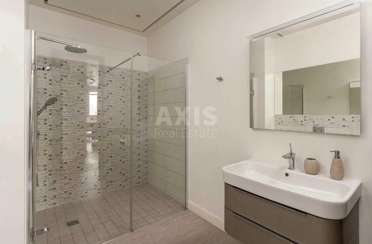 4k apartment vul. Zhyljans'ka 596706516