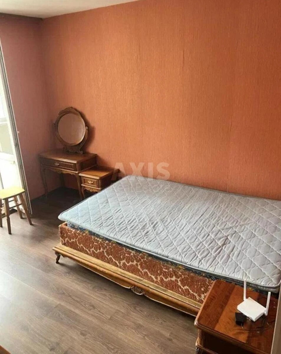 2к квартира ул. Патриарха Мстислава Скрипника 9691395