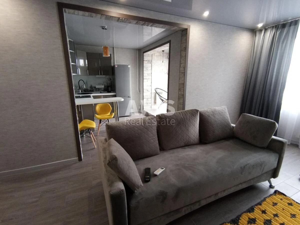 1k apartment pl. Obolons'ka 1557151