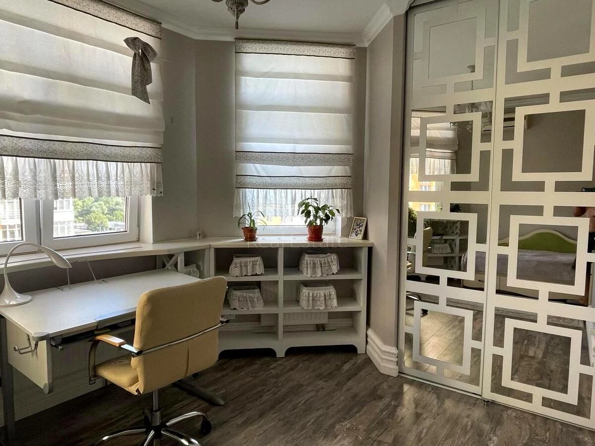 2k apartment vul. Sim'i' Kul'zhenkiv 33703169