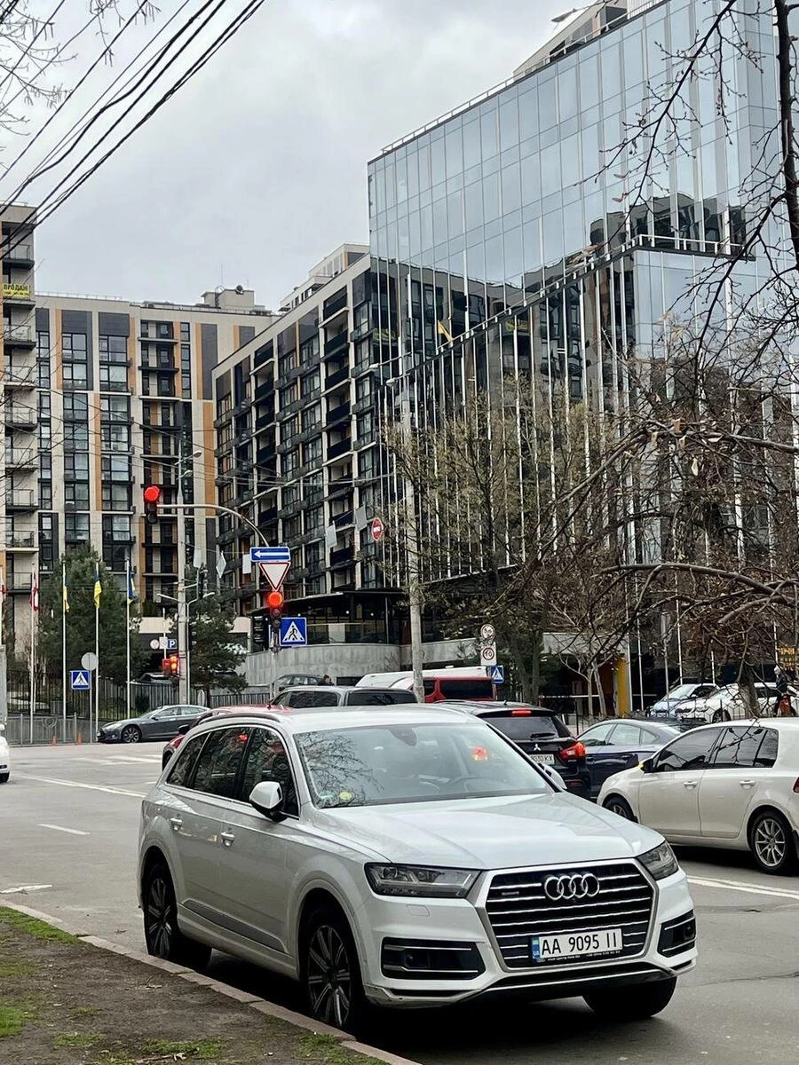 Офис ул. Антоновича 165, 85м26722112