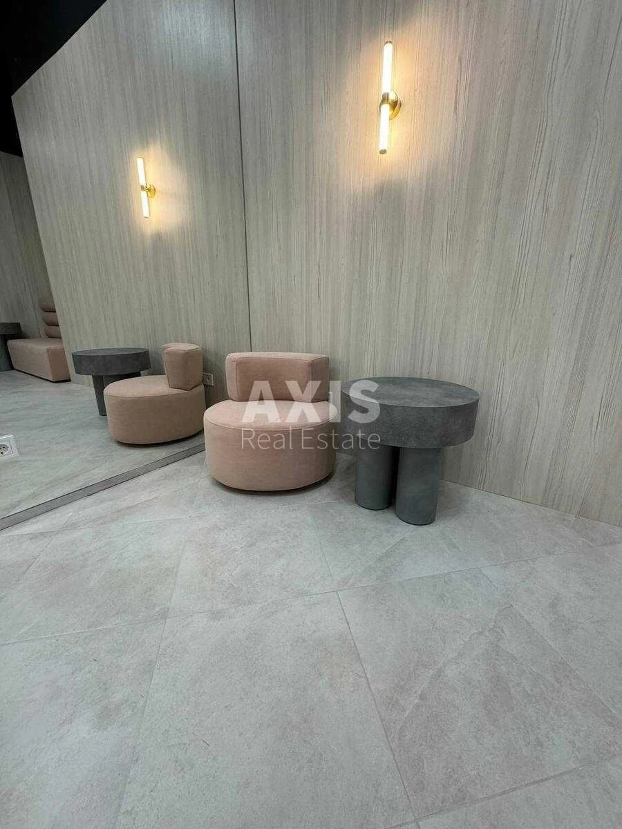 Office vul. Buslivs'ka 12, 300m2631309