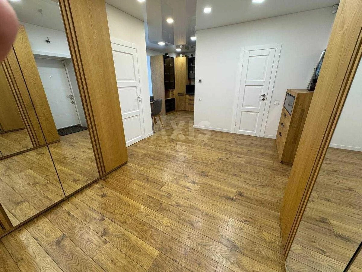 2k apartment vul. Radystiv 326906221