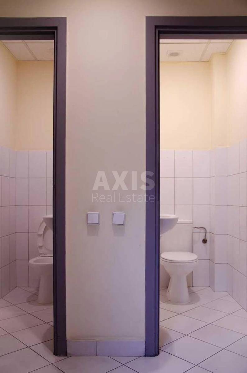 Office vul. Pymonenka Mykoly 13, 661m2694756