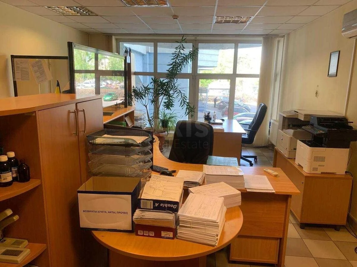 Office vul. Krakivs'ka 15/17, 209m2570680
