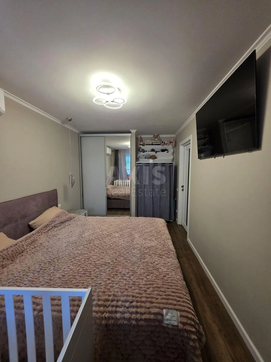 2k apartment vul. Veresneva 24676972