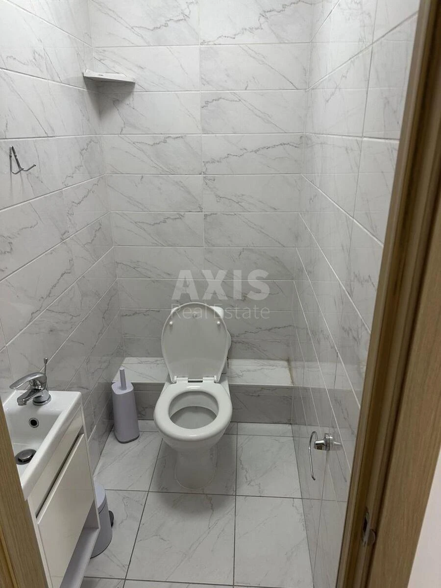 2к квартира ул. Александра Олеся 6Б677698