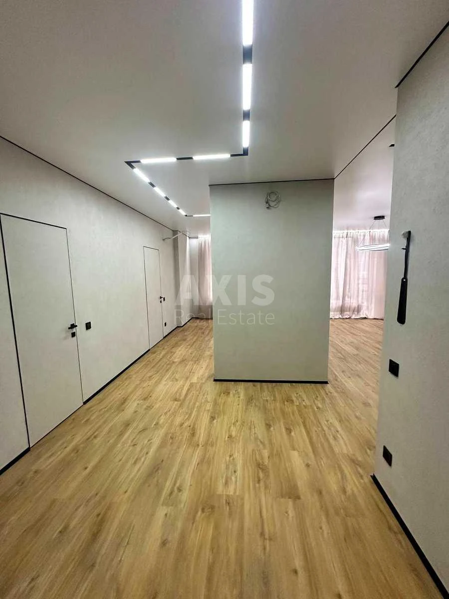 Office nab. Dniprovs'ka 18А, 65m270860