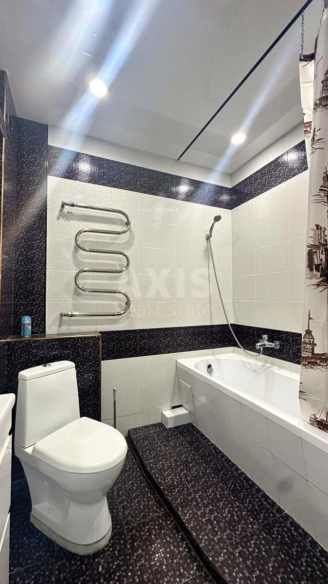 4k apartment vul. Yulia Zdanovska 52/36263716