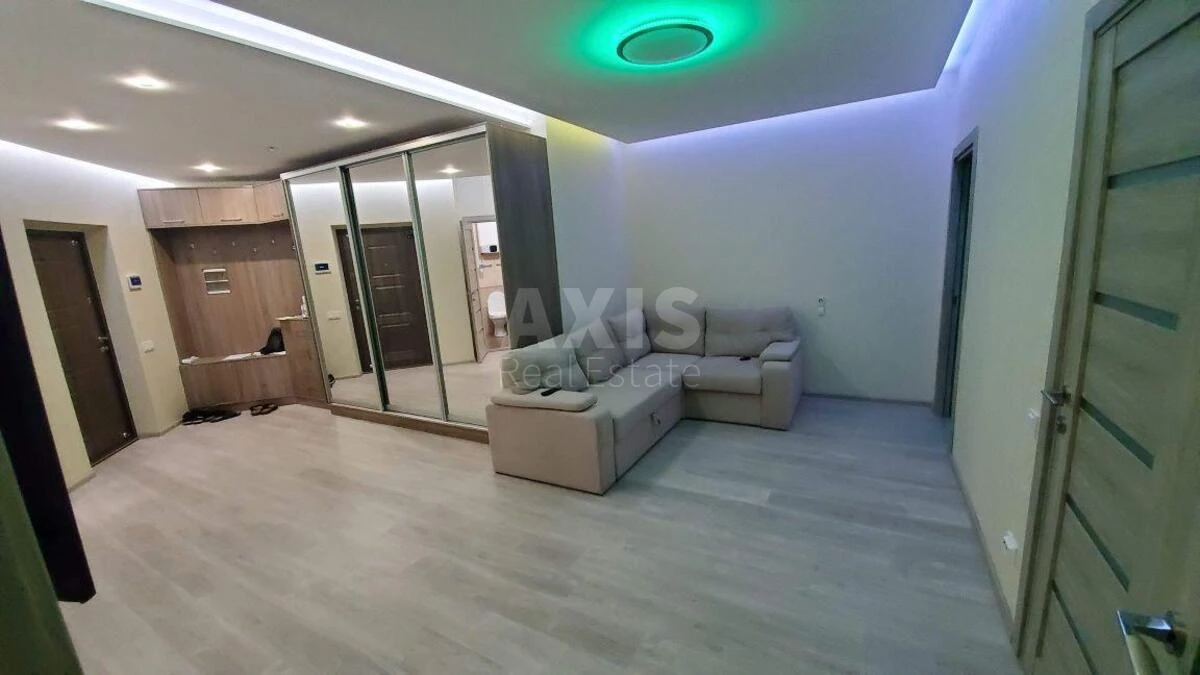 2к квартира ул. Михаила Максимовича 3Г648283