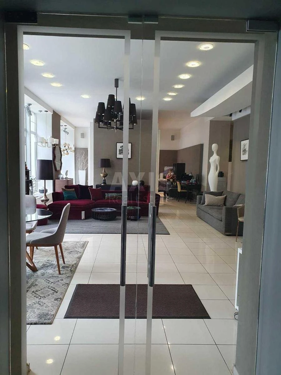 Об'єкт торгівлі вул. Верхній Вал 30, 187м2671382