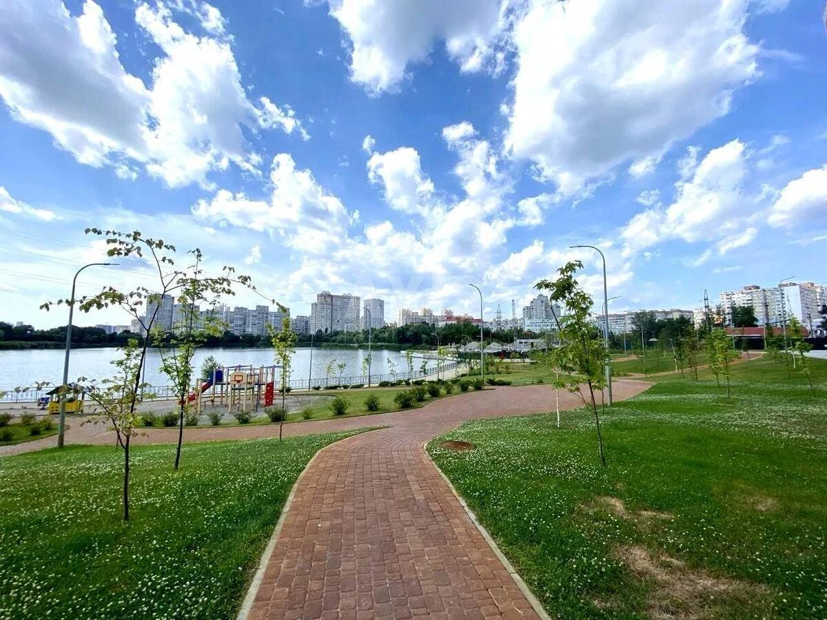 1к квартира ул. Ревуцкого 40715004