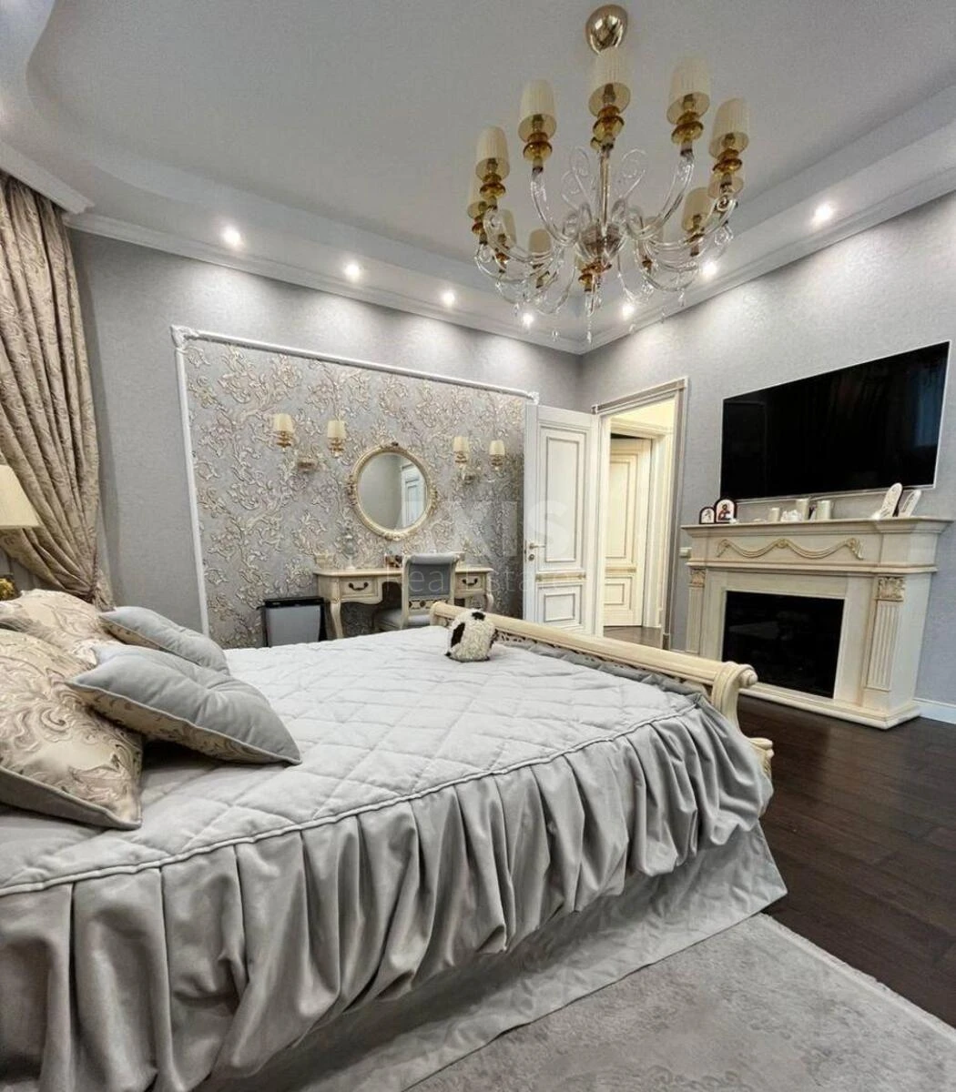 4k apartment vul. Strutyns'kogo Sergija 2512923