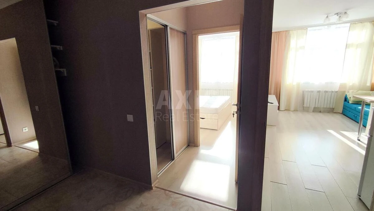 2k apartment vul. Oleksandrivs'ka 1658957