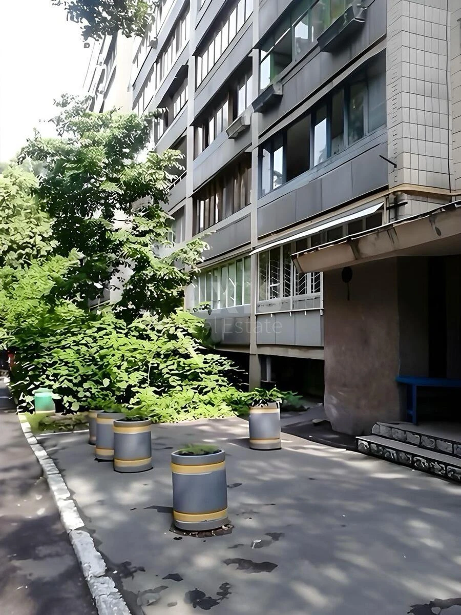 1k apartment uzv. Klovs'kyj 20688719