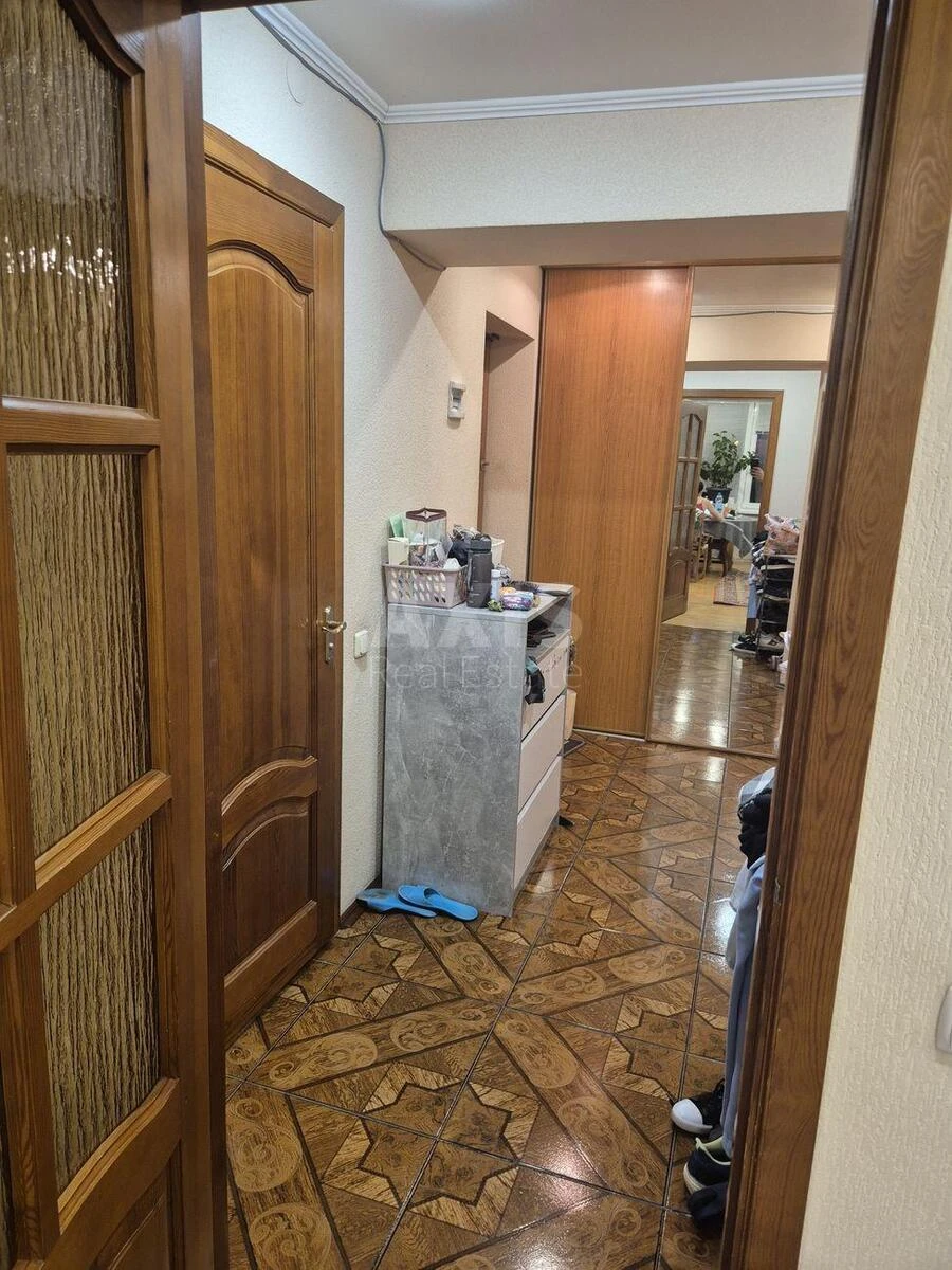 3k apartment nab. Dniprovs'ka 64/567190615